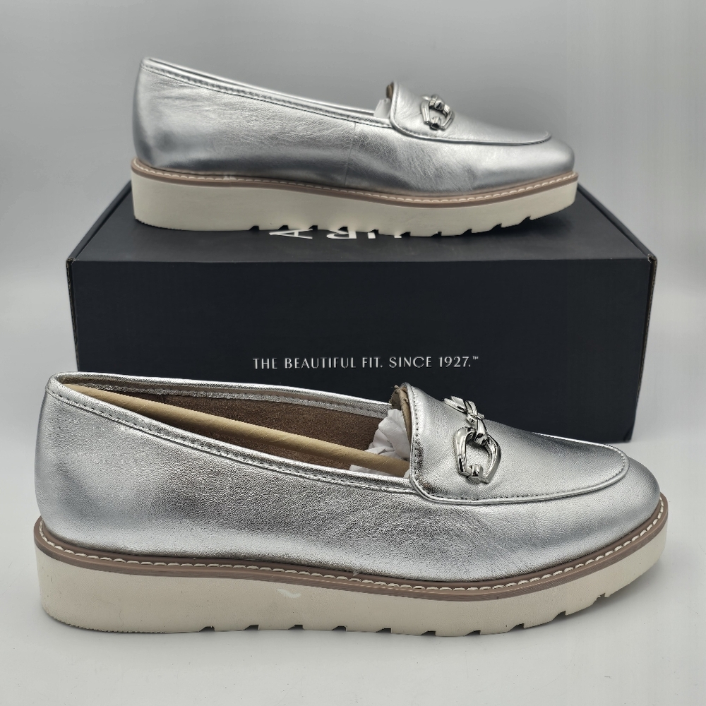 NIB Naturalizer Adiline-Bit Loafers, Silver Leather, Women's 9.5M